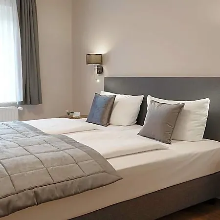 Kuehl Hotell 3*