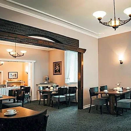 Kuehl Hotell 3*