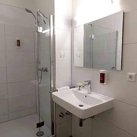 Kuehl Hotell 3*